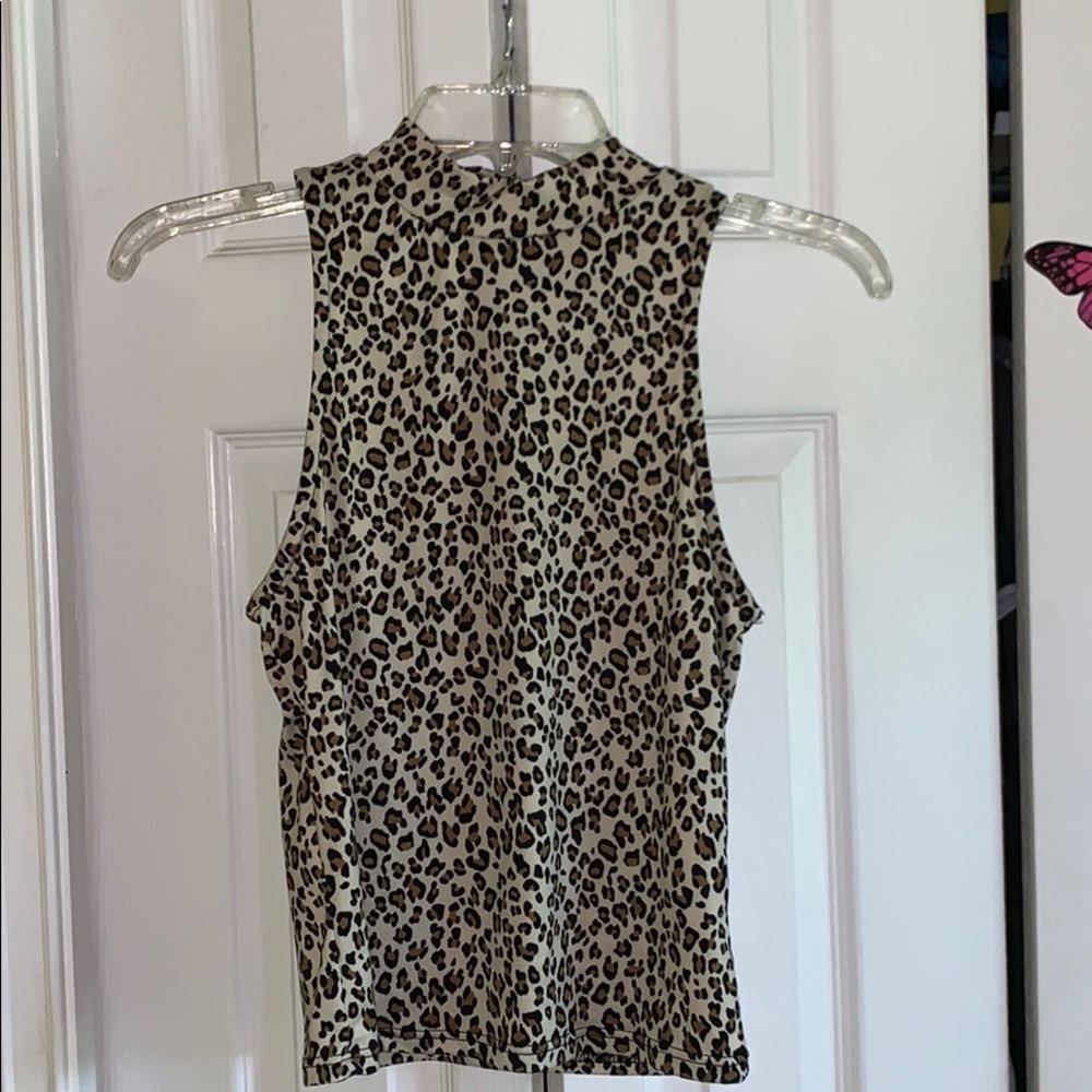 High neck short sleeve crop top